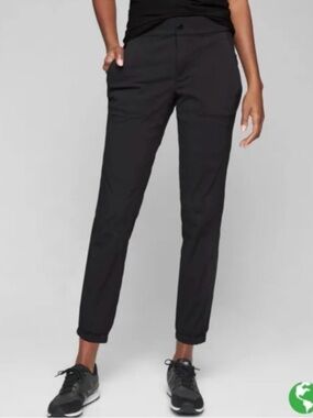 Athleta Black Trekkie Jogger Pant Women’s Size 6, pockets, zipper, Track NWT
